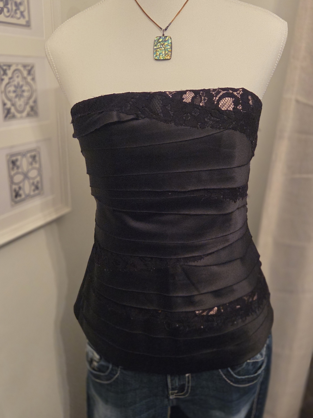 Early 2000s Le Chateau Black Strapless Satin & Lace Layers Zip Back Bandage Top